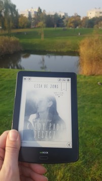 dejonglisa kiedy pada deszcz