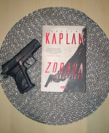 Kaplan ZdradaSkorpiona